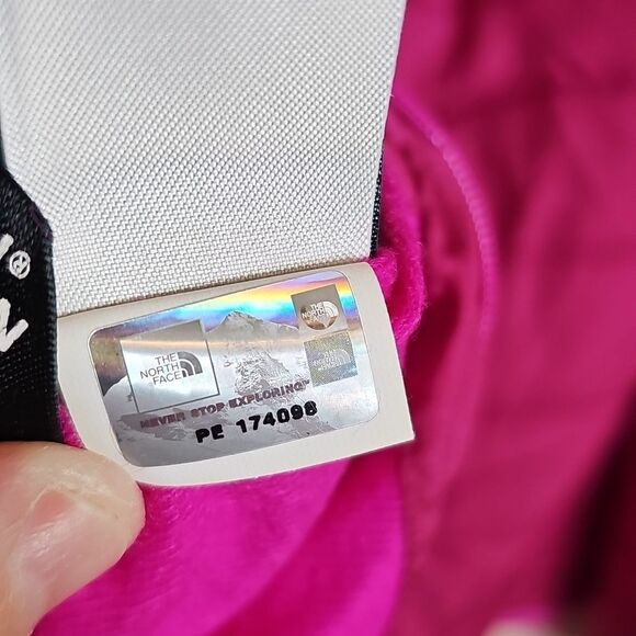 The North Face Reversible Mossbud Swirl Magenta Quilted Jacket Medium - Picture 8 of 10